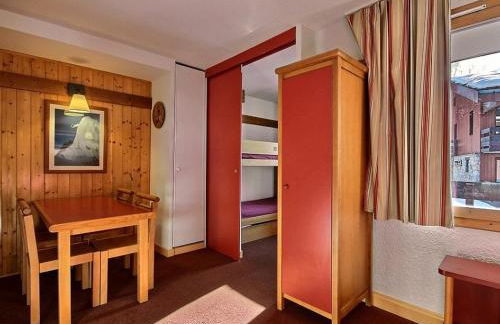 Studio-cabine 4 pers, sud, proche pistes et commerces - FR-1-455-27 - Foto 3