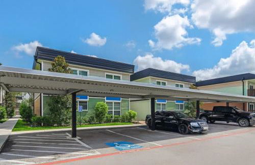 Dreamy 2BR Home with BQQ I Gym & Pool - Foto 23