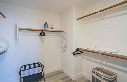 Trendy 1BD Walk to Westgate Pool Gym WD - Foto 47