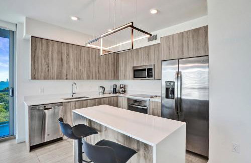 Luxury 2 Bedroom Corner Condo Walk to Design District, Infinity pool with Bay and City views, Gym, Free Parking Spot - Foto 19