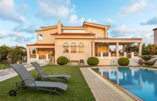 Renko Royal Villa - Private Infinity Pool & Garden - Athens Riviera - Foto 2