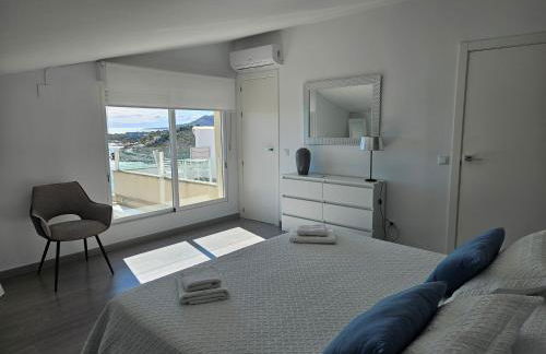 FANTÁSTICO DÚPLEX CON VISTAS IMPRESIONANTES AL MAR - Photo 16