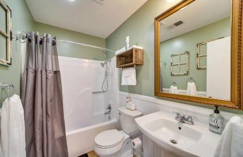 Barling Vacation Rental Fenced-In Yard with Hot Tub - Foto 13