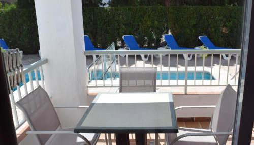 Villa Alexia Apartments Atolón 1st Floor Stairs 2BR Pool view 9 min to Sea 5min to Town AT1833 - Foto 3
