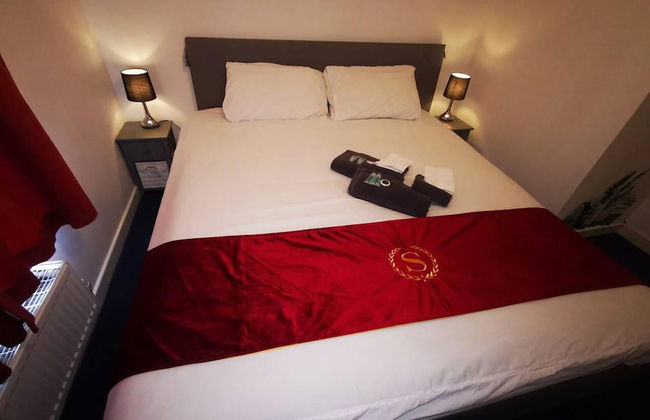 2 Bed Flat - Sleeps 4 - Parking - Wifi - Foto 2