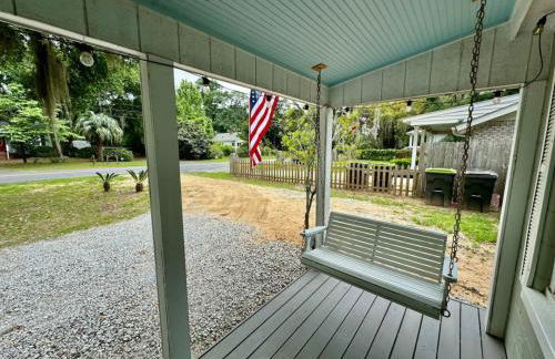 3 Min Walk to Starbucks. Pet Yes - Photo 27