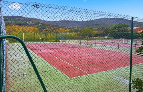 Appart avec terrasse, piscine, tennis et pétanque - Foto 25