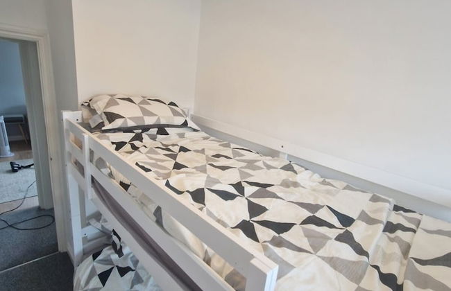 Captivating 2-bed Apartment in Tenby - Foto 18