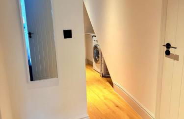Super Modern Ground floor Flat near City centre - Foto 23