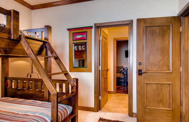 Highlands Area by East West Hospitality - Photo 28