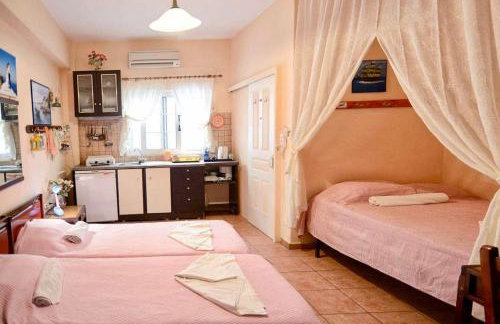 Ikaria Studios - Photo 13