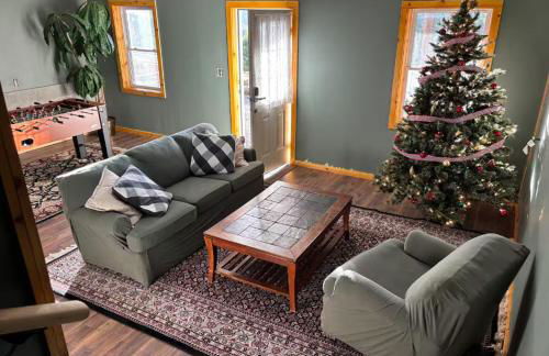 Charming Cabin with Incredible Mountain Views - Foto 27