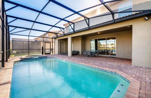 Luxury 8BR Villa with Pool, Spa, Theater & Game Room near Disney - Foto 46