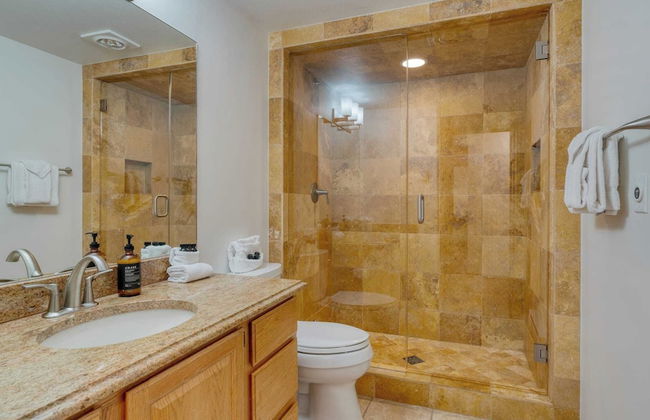 Riverside Condos C102 by Avantstay Condo Close To Downtown, Town Park & Ski Lift #8 - Foto 15