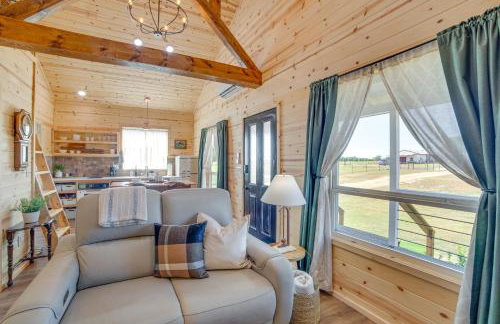 Pond and Grazing Cattle! Rural Getaway Near Van - Foto 10