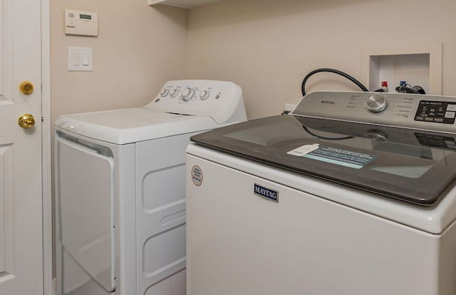 Newly Remodeled Suburban House - Foto 35