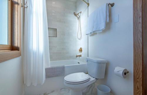 Historic Homestead with Pond and Teton Range Views - Foto 2