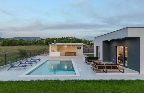 Villa Vedro nebo, XL heated pool - Foto 40