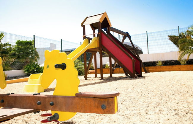 Apartamentos LIVVO Morromar - Photo 34