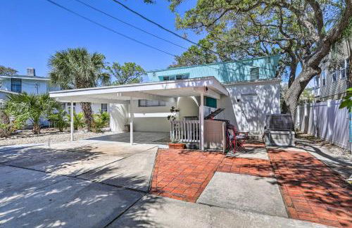 Tropical Waterfront Home Central Location! - Foto 32