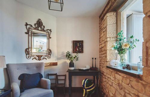 Large Stylish Luxury Cotswold Cottage - ideal for families, w/ EV charging - Foto 4