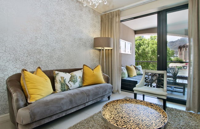 ITC Hospitality Group One Bedrooms Rockwell Building - Photo 9