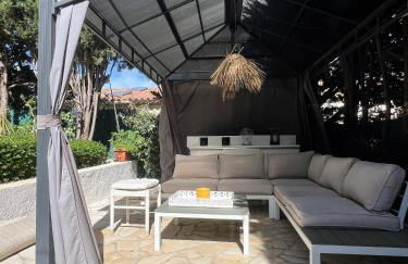 "Saint-Tropez" Superbe appartement avec Terrasse Jardin et Parking privé - Photo 20