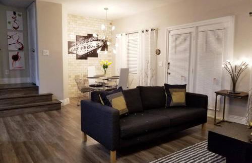 A - Fully remodeled and professionally decorated - Foto 22