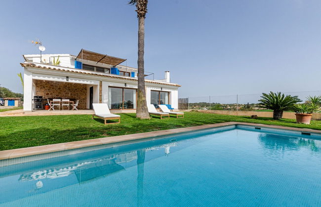 Villa With Saltwater Pool - Foto 52