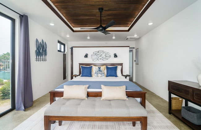 Spacious 4-bed Villa in Placencia Village w Pool - Foto 13