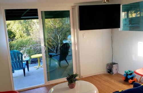 Retro Casita on the River! only 1 min to SNP gate! Riverfront with swimming - Foto 24