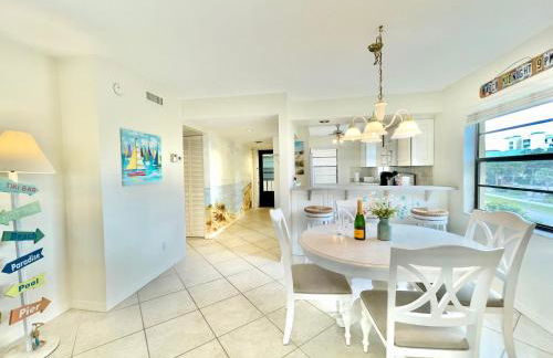 End Unit Steps from Beach Access w/ No Crazy Beach Prices - Foto 15