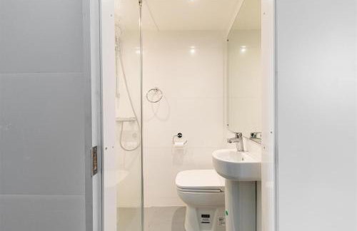 NE1 City Studios & Apartments - Foto 43