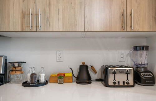 2BR, King Bd, Free Prkn, Gym, NYC View, 8min Train - Foto 42