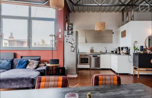 Designer Loft with Big Rooftop and Office - Foto 19