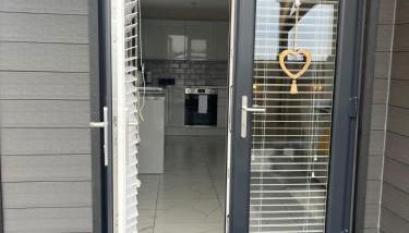 The Slipway Cabins with Hottub - Foto 3