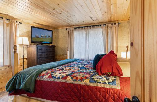 Hayloft Hollow by KABINO Fire Pit Fireplace Loft with Low Ceiling High Chair WiFi - Foto 22