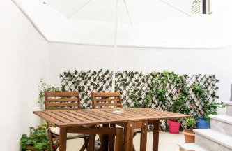 Dimitra's cosy studio in old town with backyard - Foto 27