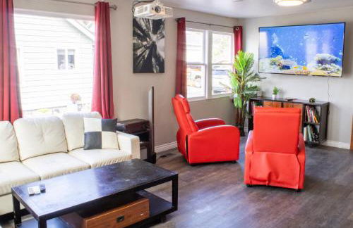 Private Home - #RedwoodSkyWalkRetreat - 5BD, Pro Pool Table, BBQ, Foosball, Darts, Fireplace, Movie Projector, Stereo, Cotton Bedding - Foto 9