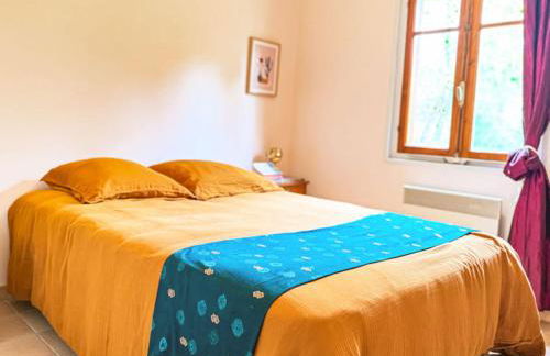 Maison en forêt, calme, proche village et piste cyclable - meublé 3 étoiles - Foto 15