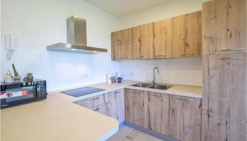 Gorgeous Apartment In Lamon With Wifi - Foto 5