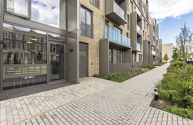 Stunning Brand New Westminster Apartment - Photo 36