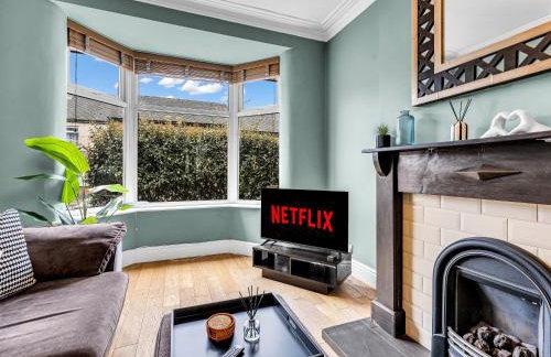 Spacious Stoke Townhouse 3BR Near Hospital & M6 with Parking - Foto 17