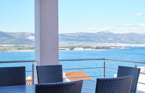 Queen's Lodge Mastrinka by Litto - Photo 66