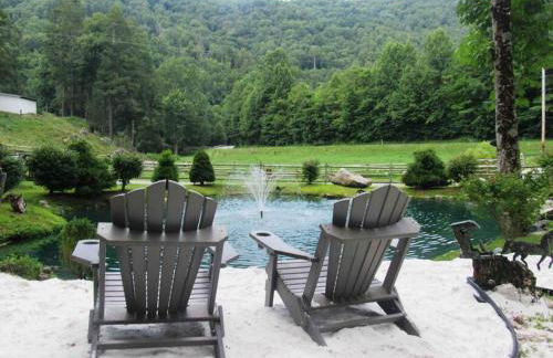 Airstream at a Petting Zoo w/ Hot Tub - Foto 22