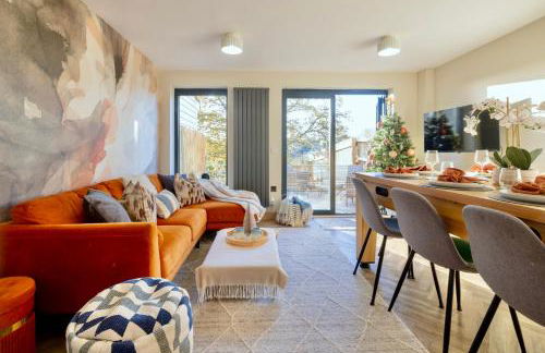 Luxury Stay, City Walk, Pool Table & Air Hockey, Garden, Parking, Business & Families - Oakview - Foto 19