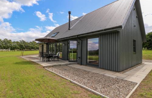 Strawberry Cottage - Photo 1