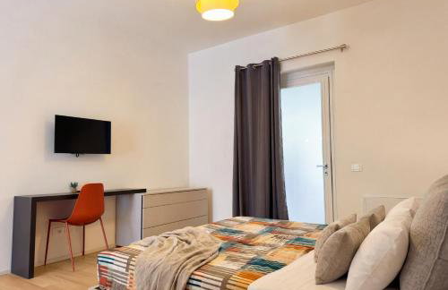 Residence Casa Palmira - Modern Apartments near Neɡrar Hospital - Valpolicella - Foto 19