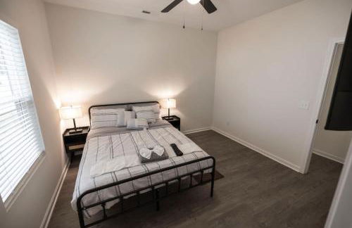 4 Min to Downtown - 10 Min to Elon - Washer and Dryer - Foto 19