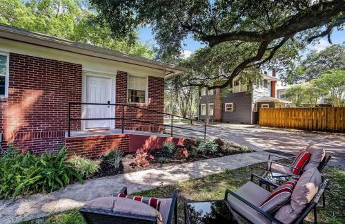 Cozy Riverside Villa - Walkable to Bars & Restaurants - Foto 27